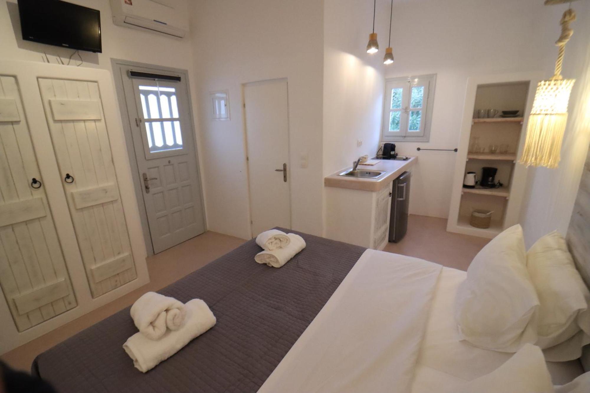 Flisvos Beach Studios Naxos City Exterior foto
